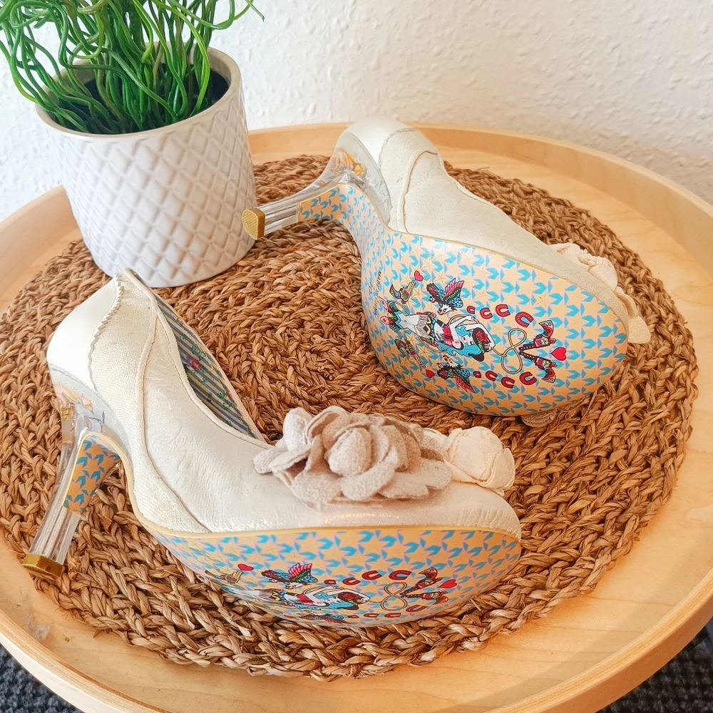 Irregular Choice Cream & Gold Shoes Size 40 - Picture 4 of 5